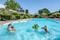 .Piscine - séjour au camping dans le Luberon à Forcalquier .Piscine - camping Luberon Forcalquier Alpes de Hautes Provence