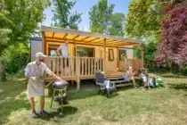 .Location - séjour au camping dans le Luberon à Forcalquier .Location - camping Luberon Forcalquier Alpes de Hautes Provence
